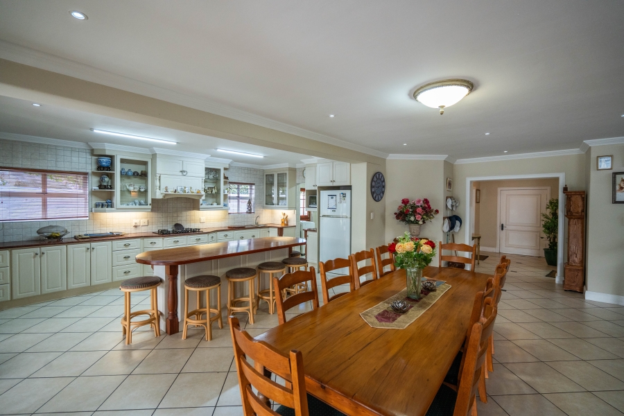 5 Bedroom Property for Sale in Royal Alfred Marina Eastern Cape